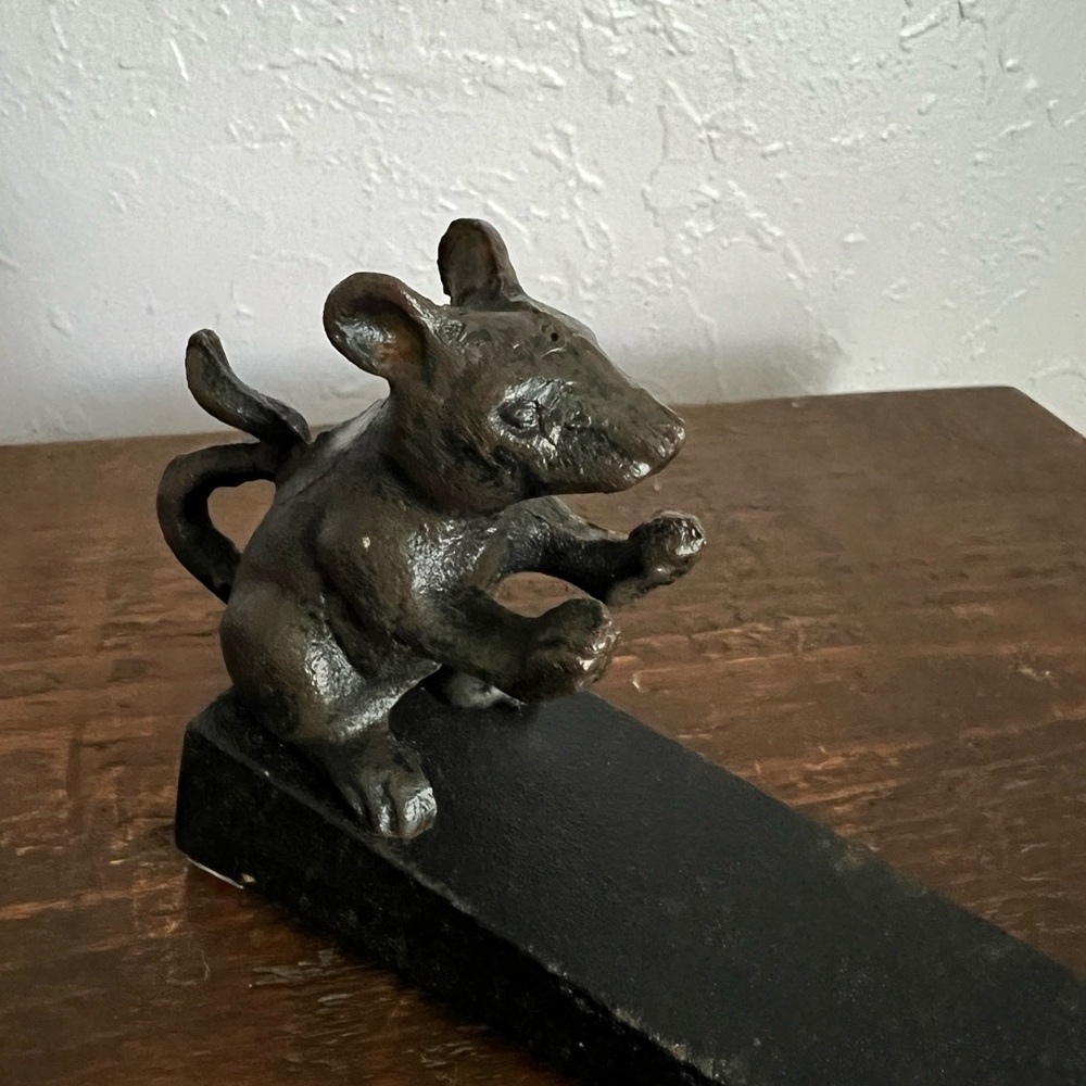Cast Iron Mouse Doorstop